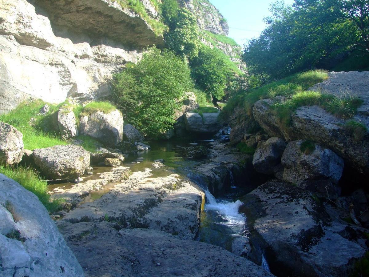 Las Hayucas San Roque de Ríomiera Esterno foto