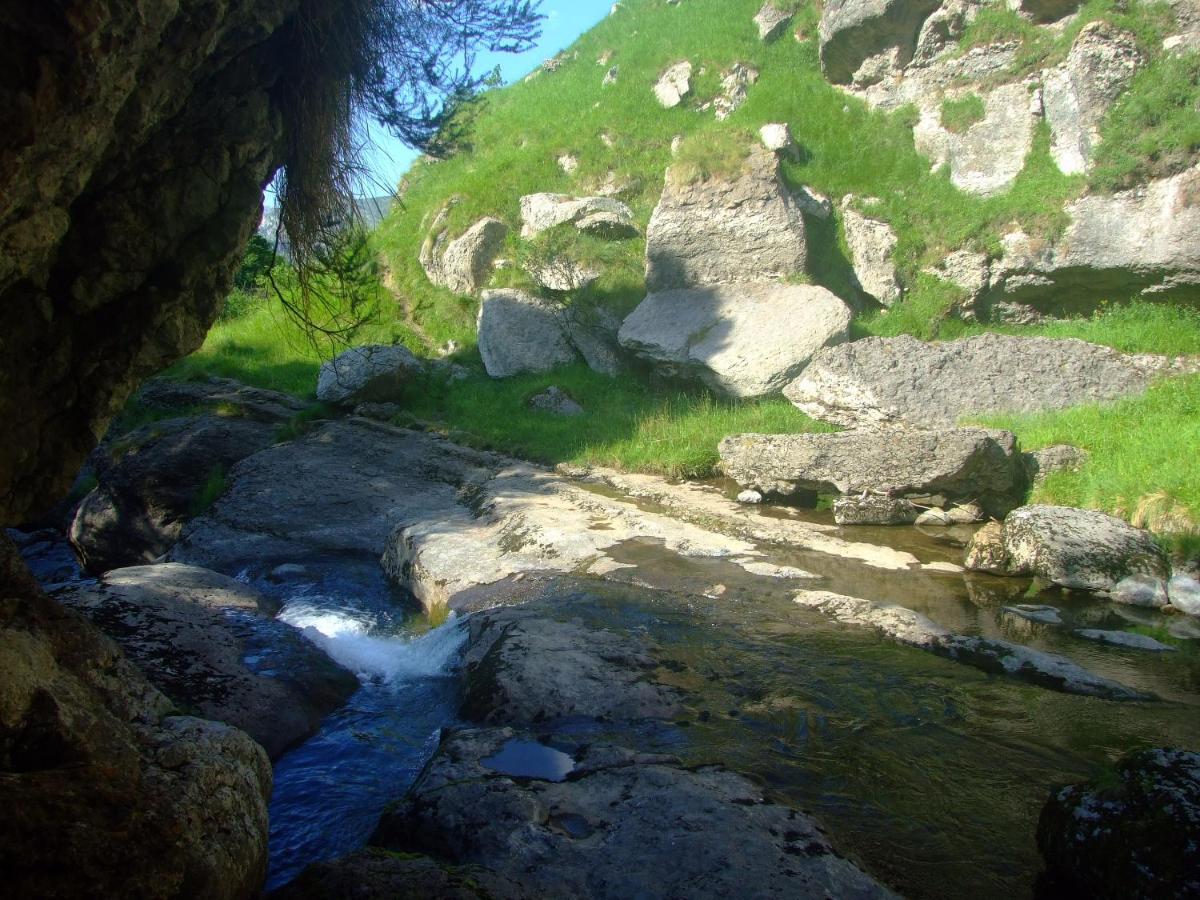 Las Hayucas San Roque de Ríomiera Esterno foto