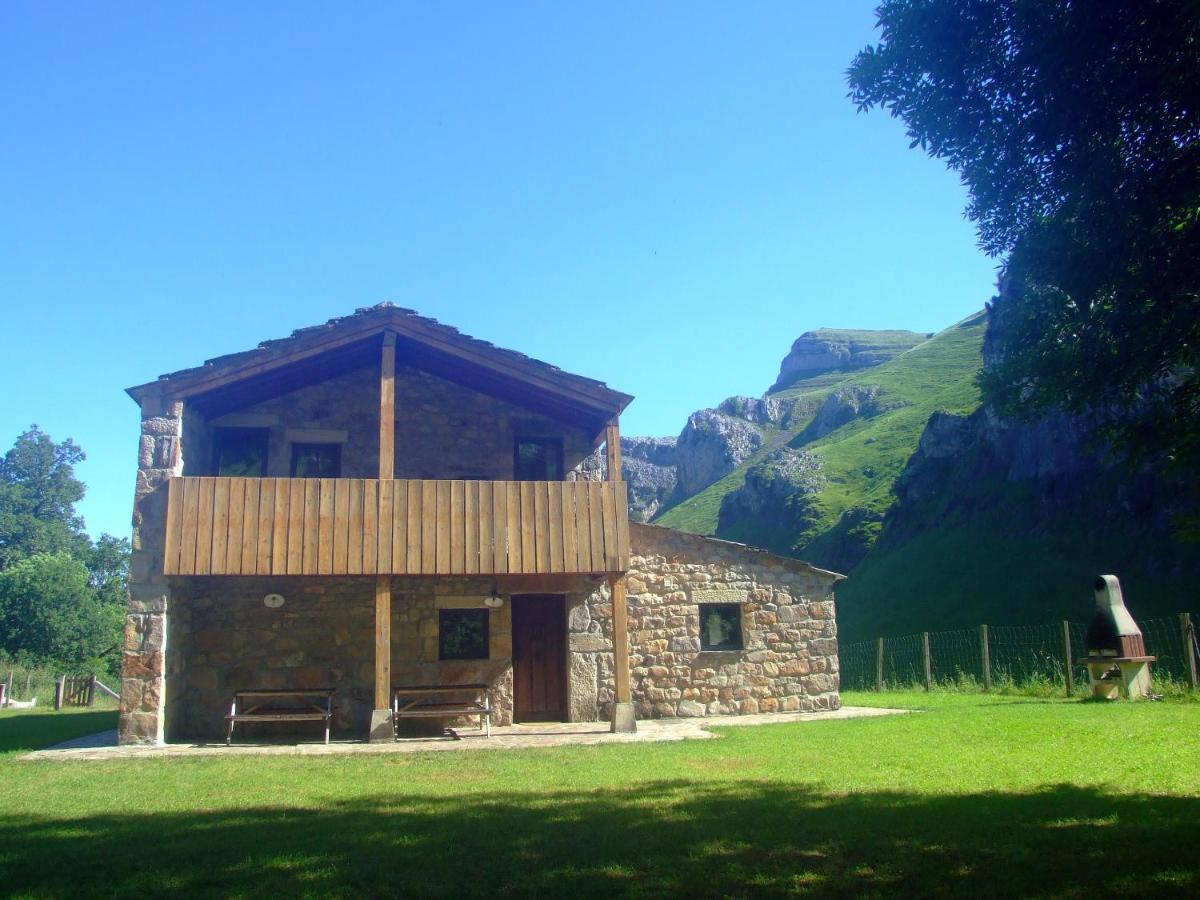 Las Hayucas San Roque de Ríomiera Esterno foto